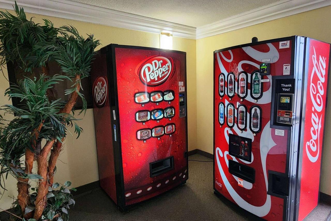 Super 8 By Wyndham Temple I-35 Otel Dış mekan fotoğraf